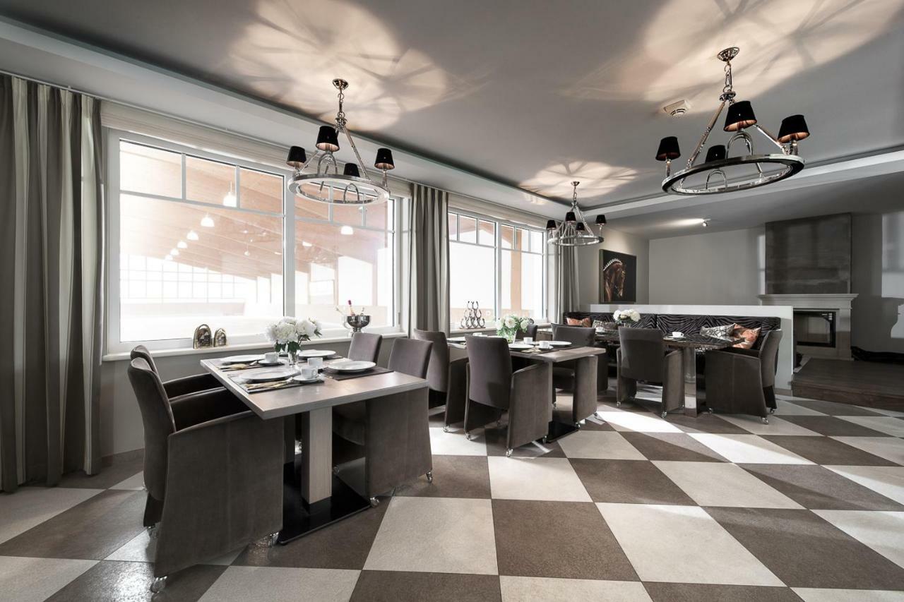 Reiterhof Und Pension Eichenhof Haiger Ngoại thất bức ảnh